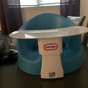 Little tykes baby floor seat with tray
